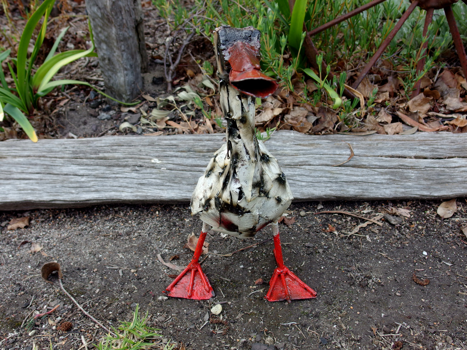 Goose Bird Garden Sculpture Ornament Metal 35 cm - Cam and Deb's Store