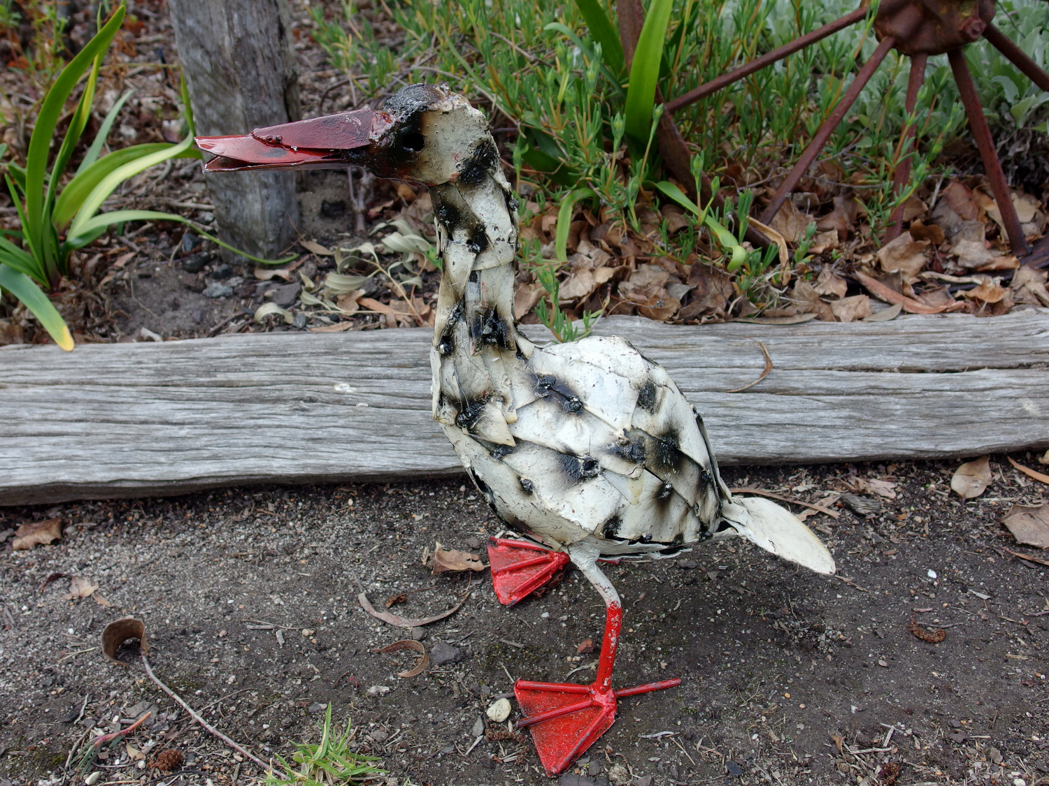 Goose Bird Garden Sculpture Ornament Metal 35 cm - Cam and Deb's Store